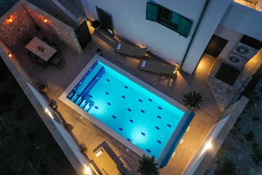 Apartment Vala, 4*, Sea View & Private Heated Pool Pridraga Esterno foto