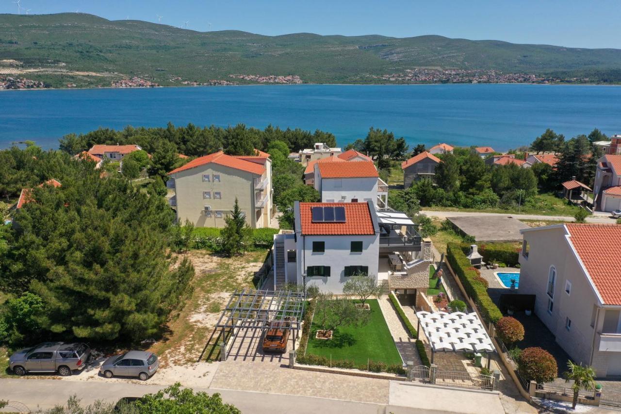 Apartment Vala, 4*, Sea View & Private Heated Pool Pridraga Esterno foto